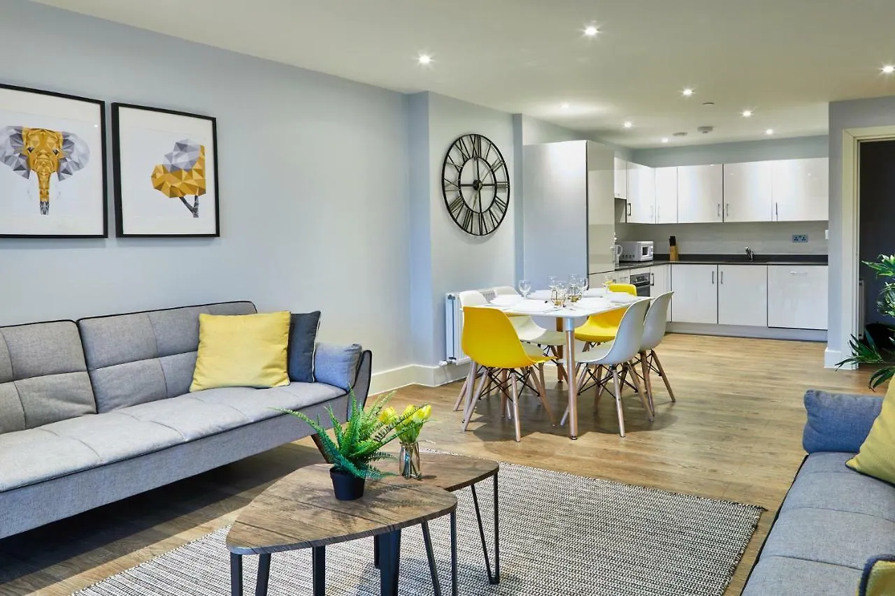 Elegant Plus Luxury Apartments Londen
