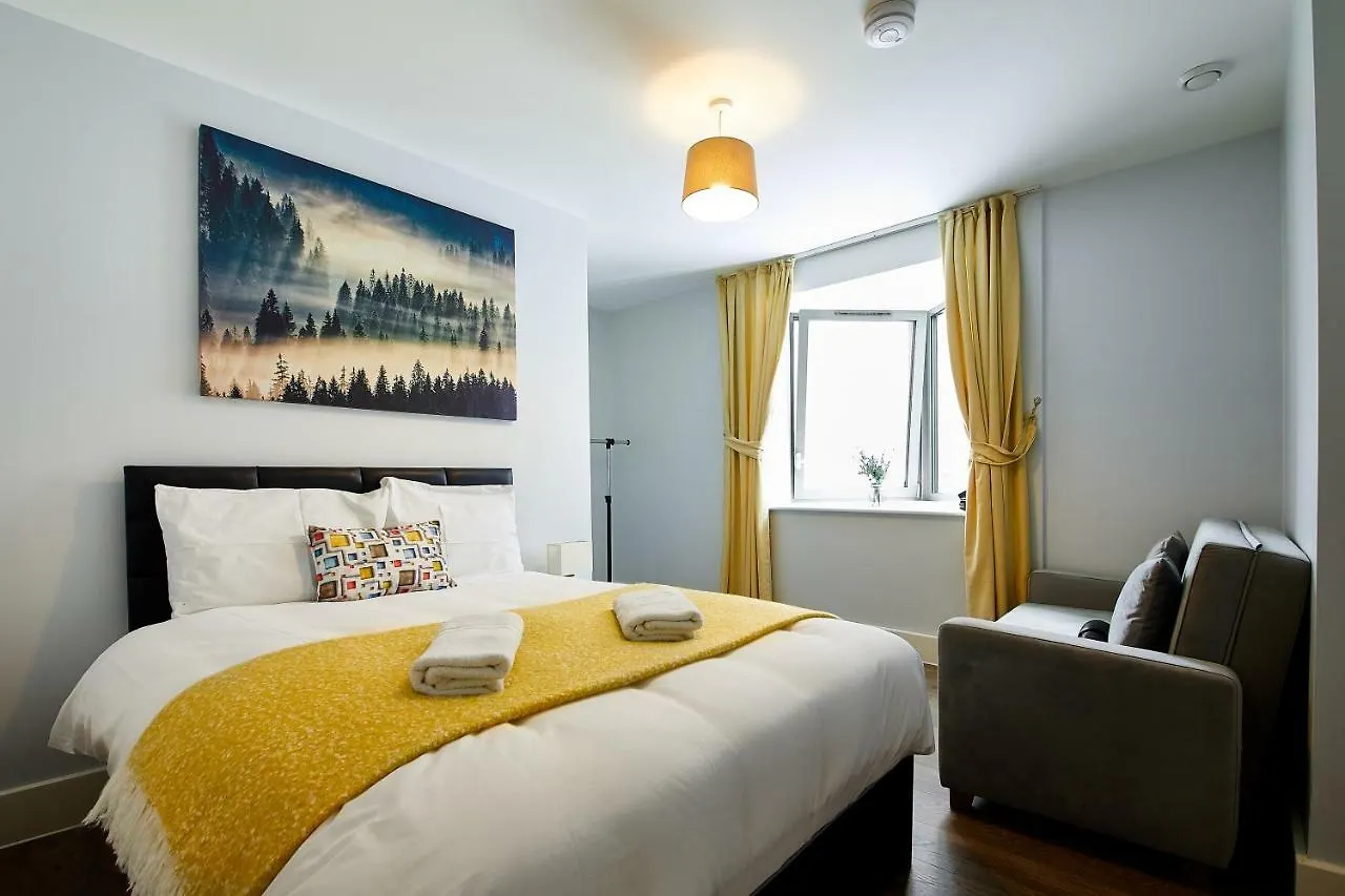 Elegant Plus Luxury Apartments Londen