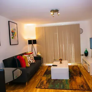 https://superior-2-bedroom-apartments-london.brighton-hotels-england.com