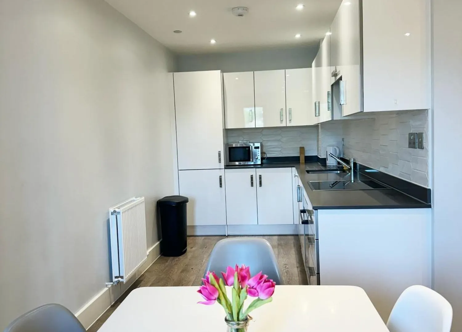 Elegant Plus Luxury Apartments لندن