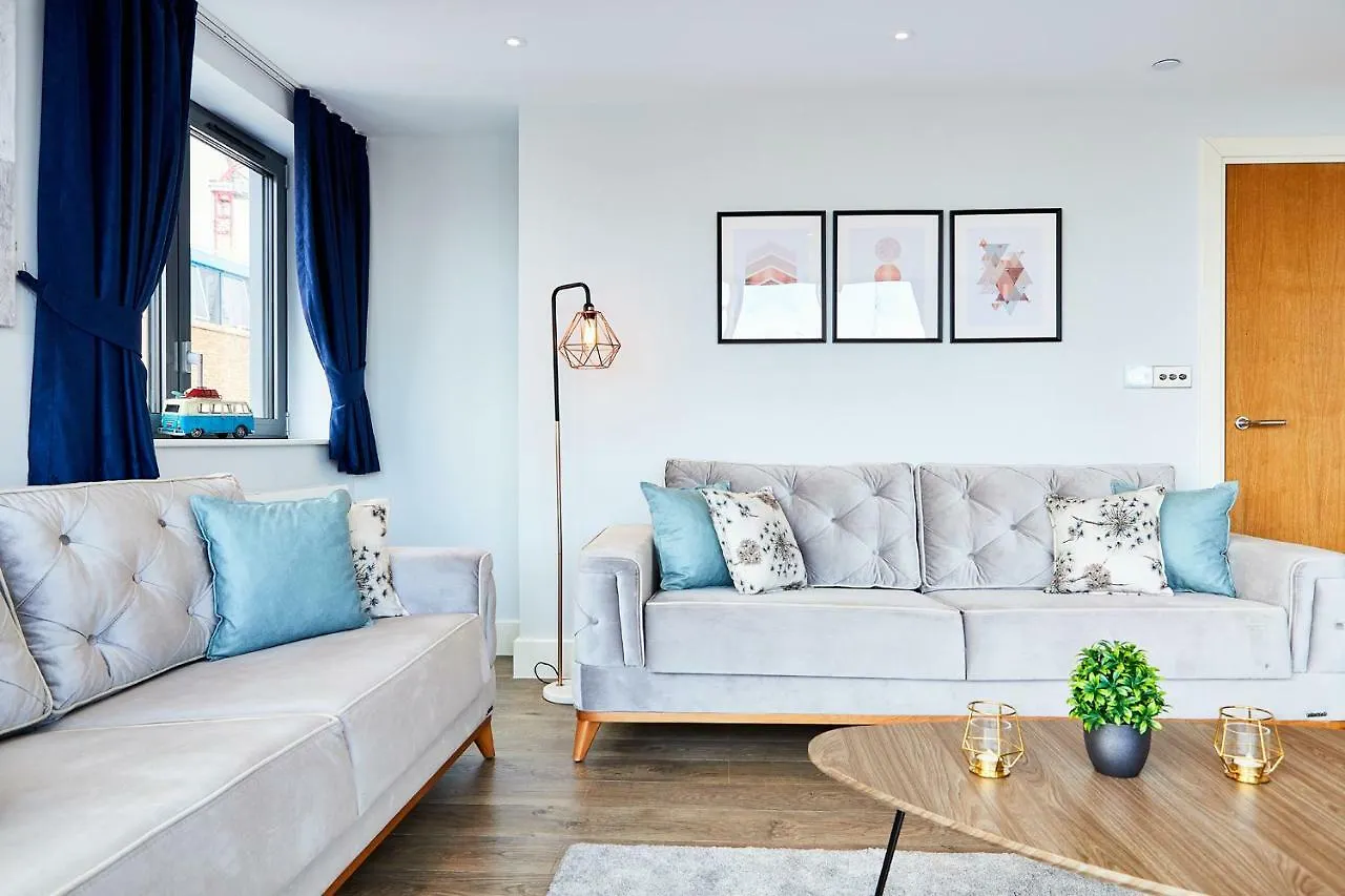 Elegant Plus Luxury Apartments لندن 0*,  المملكة المتحدة