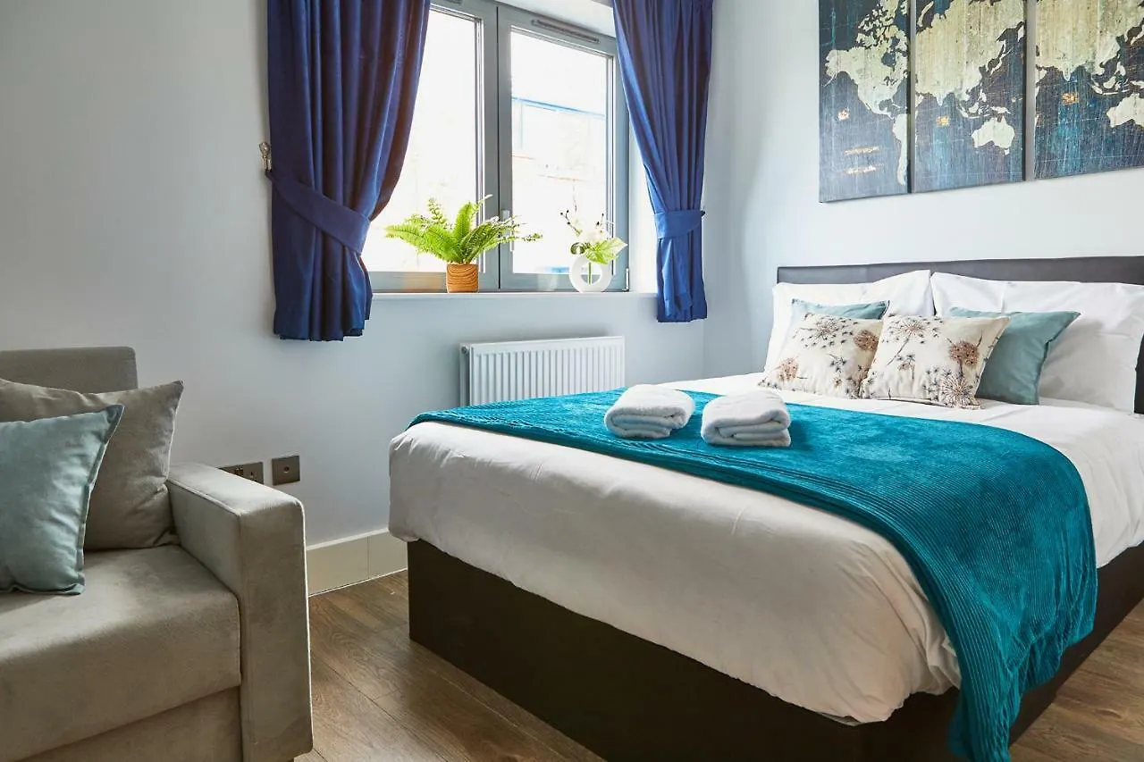 Elegant Plus Luxury Apartments London 0*,  United Kingdom